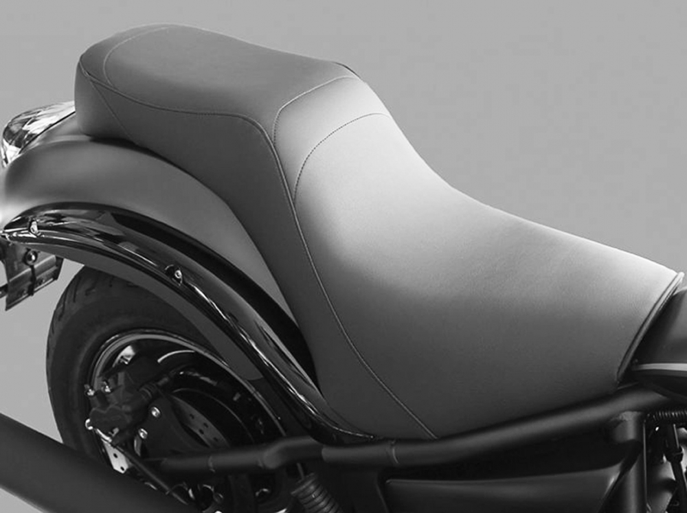 Sitzbank mit Stufe / Kawasaki VN 900 Custom / Original - Heckfender