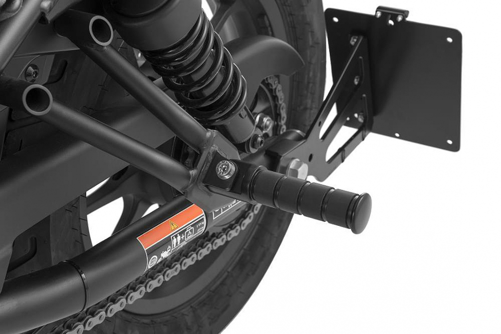 MB Sozius Fußrasten /  Honda CMX 1100 / 500 Rebel / Ness Style gefräst /schwarz - glanz
