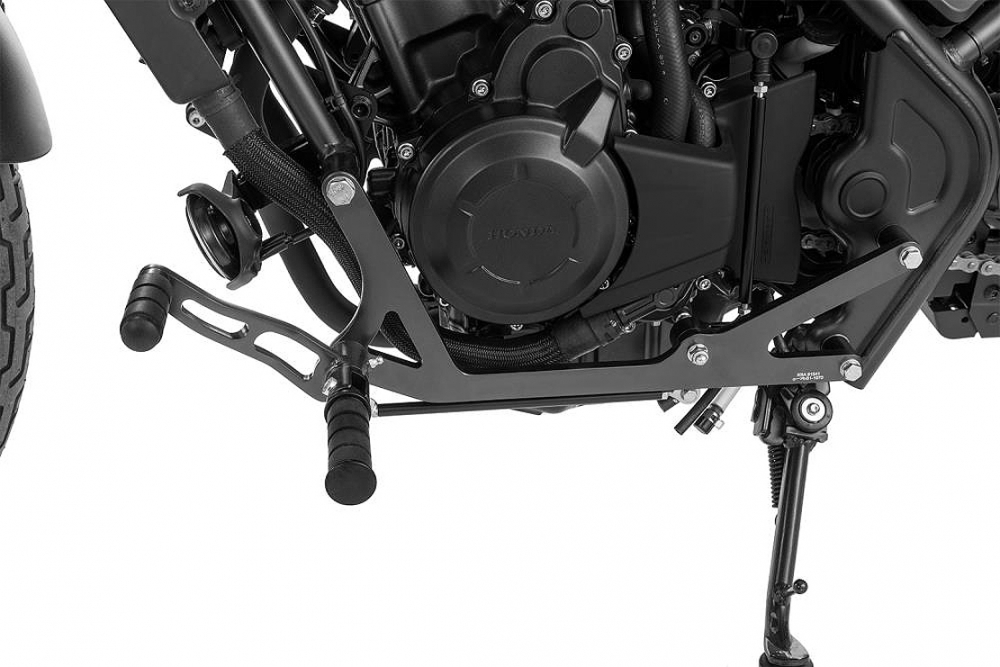MB vorverl. Fußrasten / Ness Style gefräst / 23 cm / schwarz glanz / Honda CMX 500 Rebel PC 56 / ABE