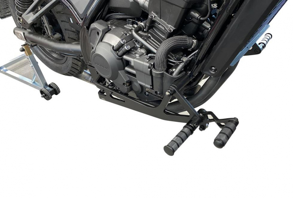 MB vorverl. Fußrasten /  Honda CMX 1100 Rebel / Ness Style gefräst / 30 cm / schwarz glanz / DCT - Automatik / SC83 / ABE