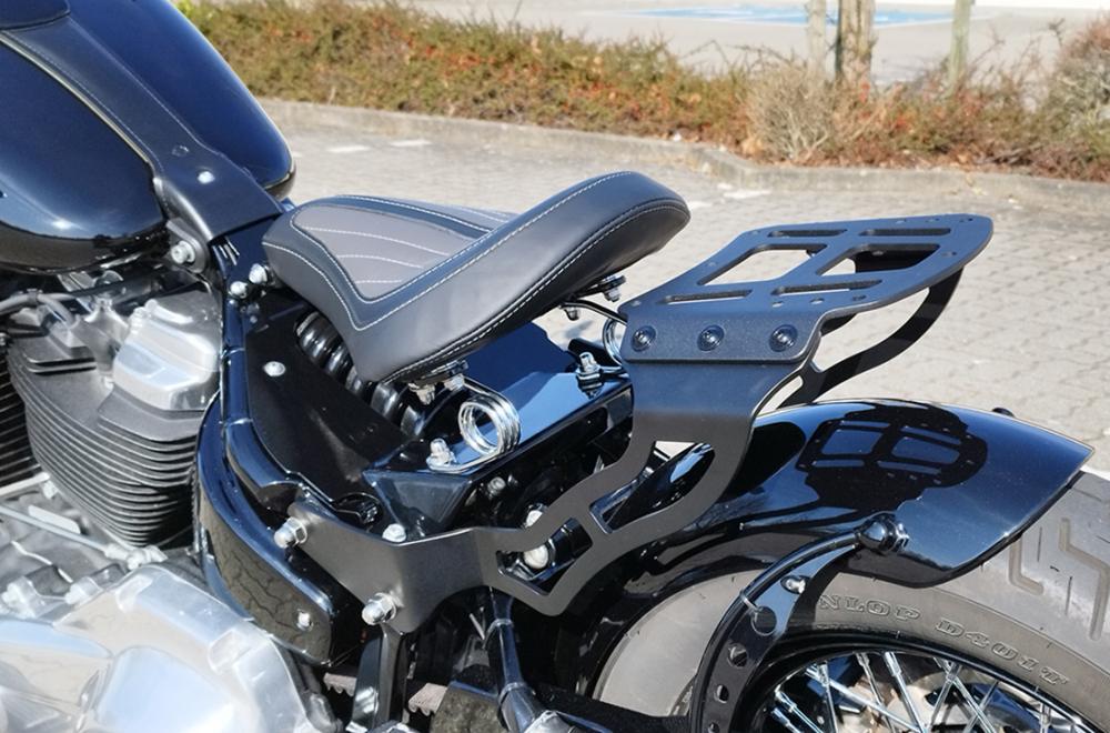 Custom - Gepäckträger V2 - Bobber / Harley Davidson Rocker - 98 - 07 / mit Bobber - Fender / 240/260/18" / black