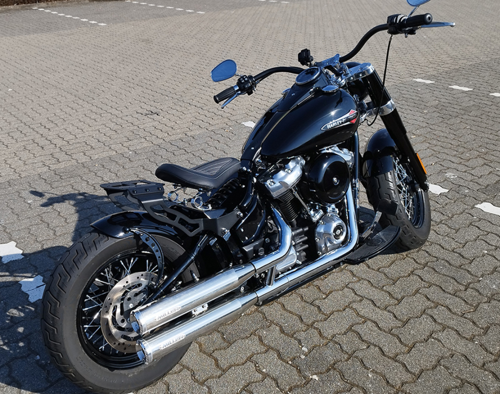 Custom - Gepäckträger V2 - Bobber / Harley Davidson Softail - 00 - 07 / mit Bobber - Fender / 200/18" / black