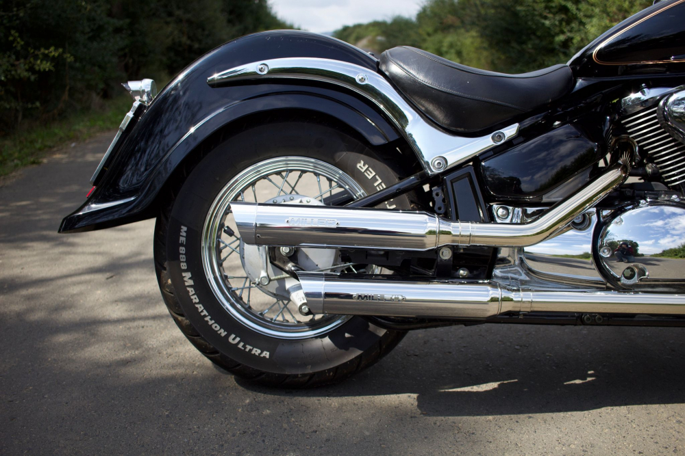 MILLER - Cruise - silber - 2-2 / Suzuki VL / M / C 800 Volusia / Komplettanlage - ohne KAT / EG-BE