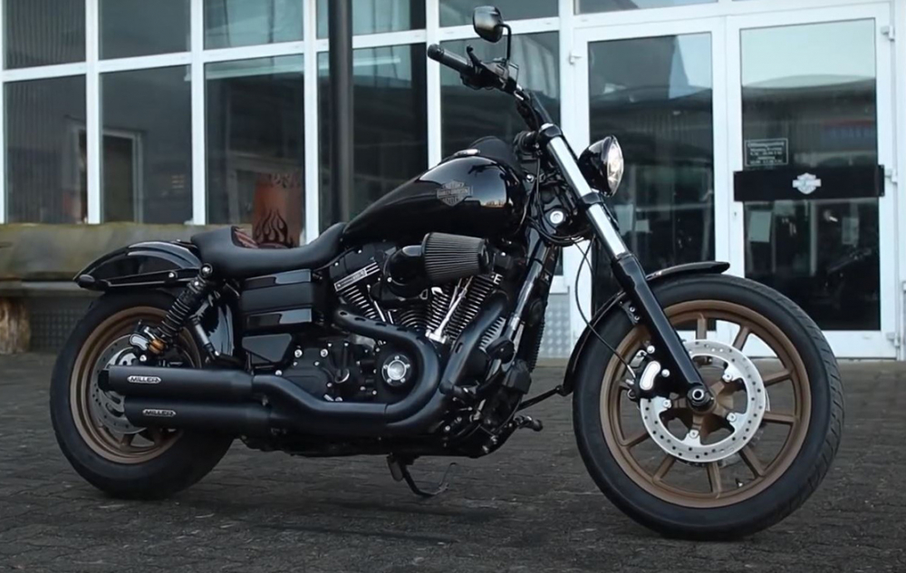 Black Black Sale: MILLER - DAKOTA - 2-2 / schwarz / Harley DynaLOW RIDER S / 110 cui / SlipOn / ABE