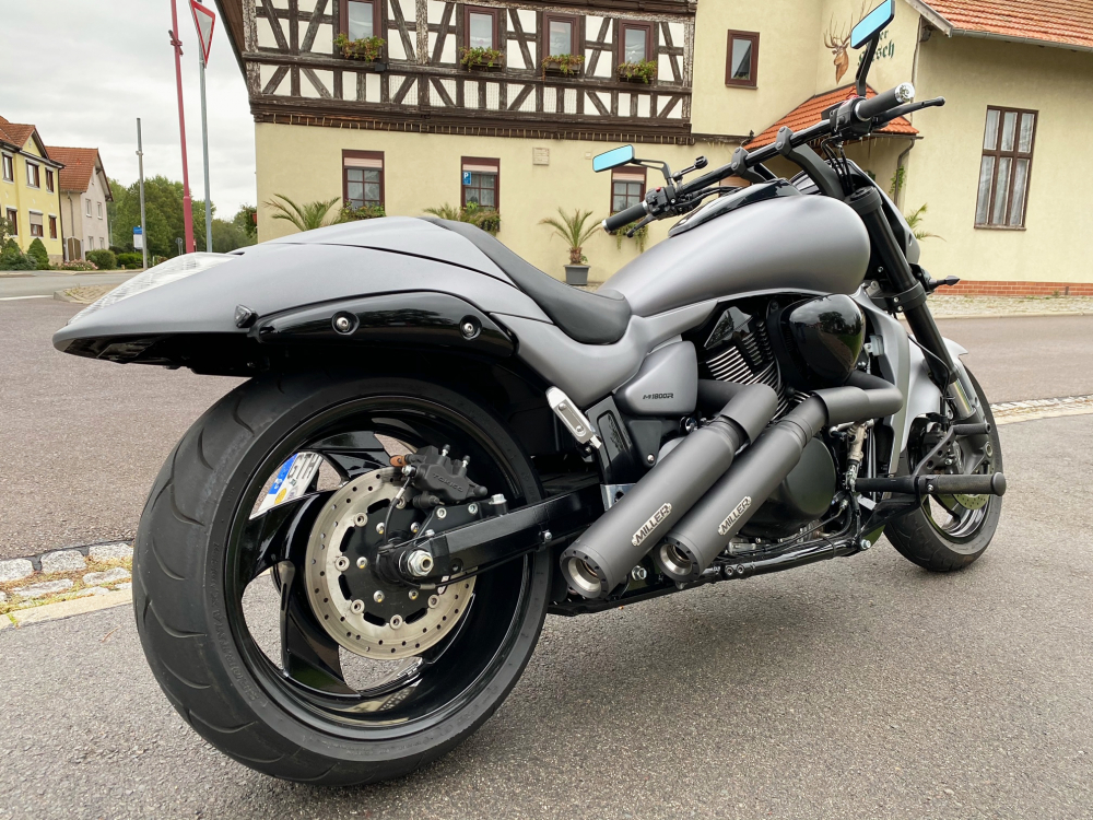 Black Black - Sale: MILLER "El Grande" Komplettanlg. / mit KAT / black - black / Suzuki M 1800 R + R2 + RT / EG-BE
