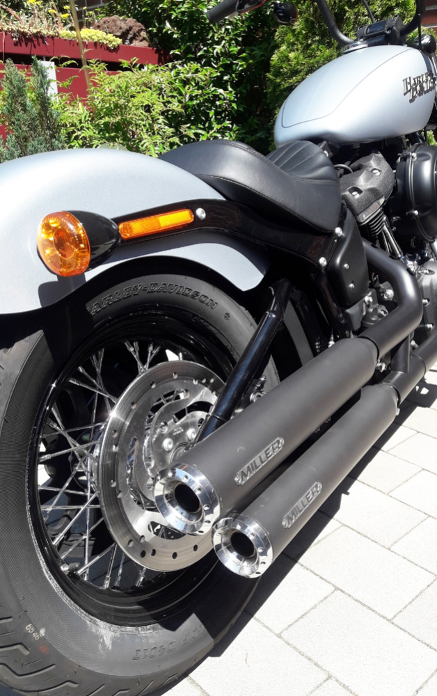 MILLER 2-2 - Independence - schwarz - EURO4 / HD Street Bob / SlipOn Auspuff 107 CUI / EG-BE