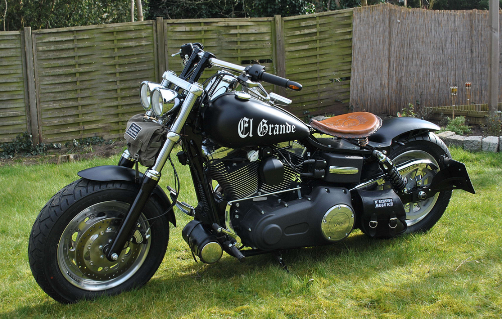 BR - HECKFENDER Stiletto Flat - 215 mm / Stahlblech / geschlossen / Dyna 06 - 17 / Tüv