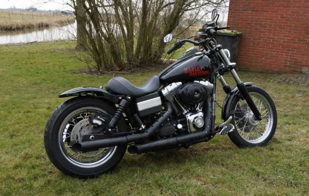 BR - HECKFENDER Stiletto Flat - 215 mm / Stahlblech / geschlossen / Dyna 06 - 17 / Tüv