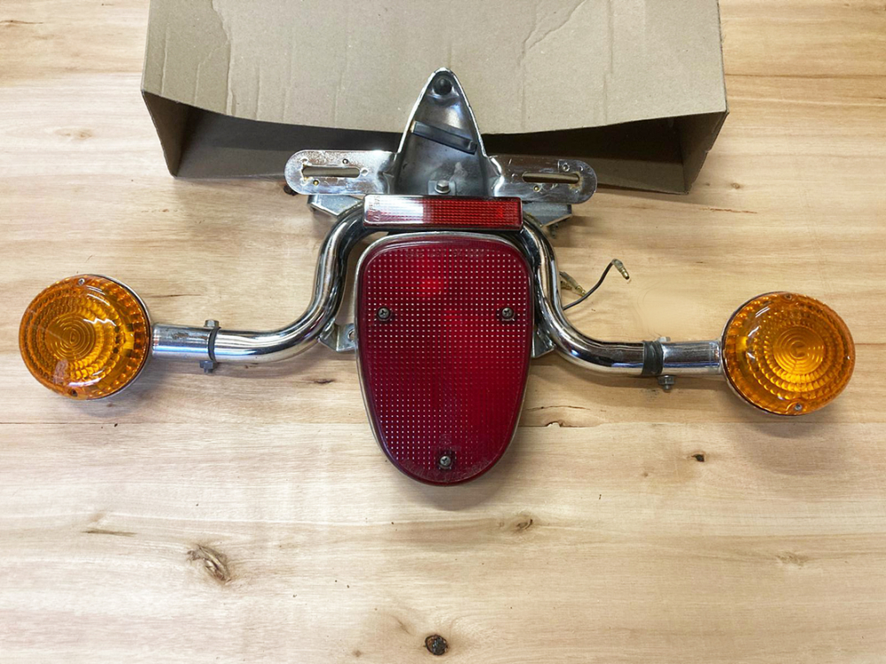 ORIGINAL - RÜCKLICHT - BLINKER - SET / YAMAHA XVS 1100 / 650 Classic / XV 1600 / XVZ 1300