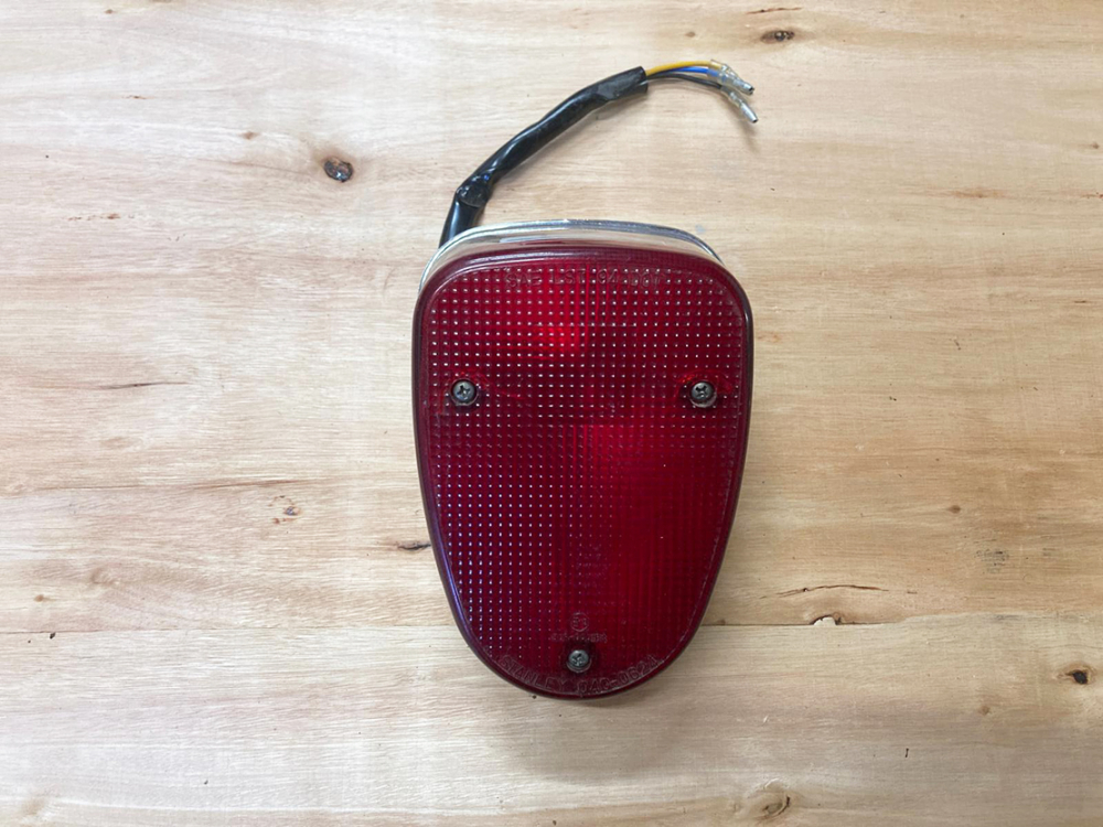 ORIGINAL - RÜCKLICHT - YAMAHA XVS 1100 / 650 Classic / XV 1600