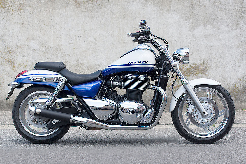 PENZL 2-2 - Retro SlipOn Auspuff / black / KAT / Triumph Thunderbird 1700 Storm / EG-BE