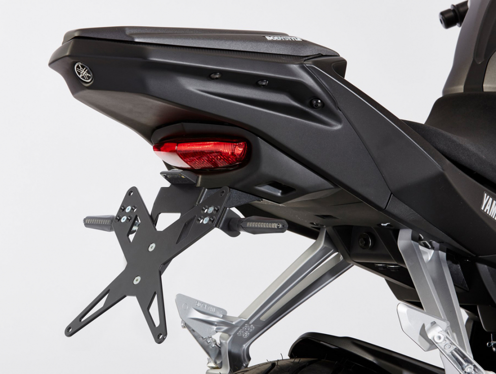 Protech - Kennzeichenhalter - X-Shape - inkl. Reflektor + LED-Leuchte / black / Yamaha MT 125 / 2014 - 19