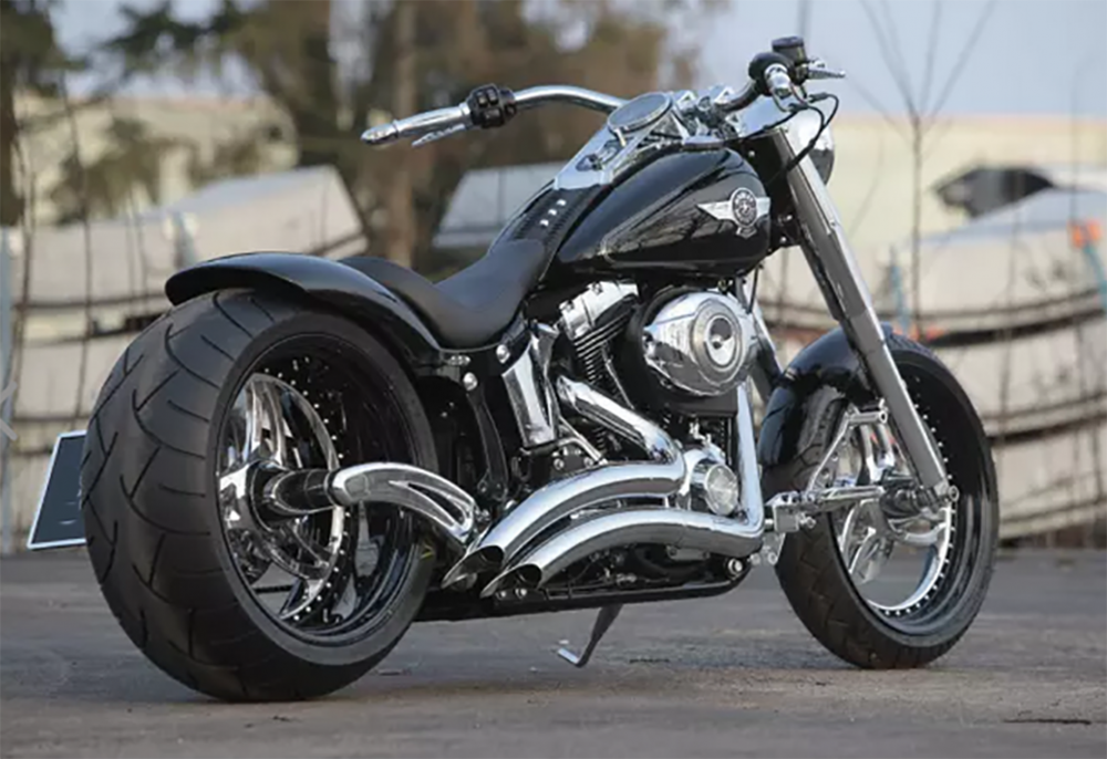 TB HD - Sitzschale GFK / Harley Davidson - Softail 00 - 17 / 200 Reifen - 18"