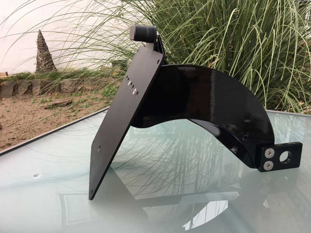 Black Sale: seitl. BR - Kennzeichenhalter - schwarz / Yamaha XV 1600 Wildstar / Kompl.-Set / TÜV