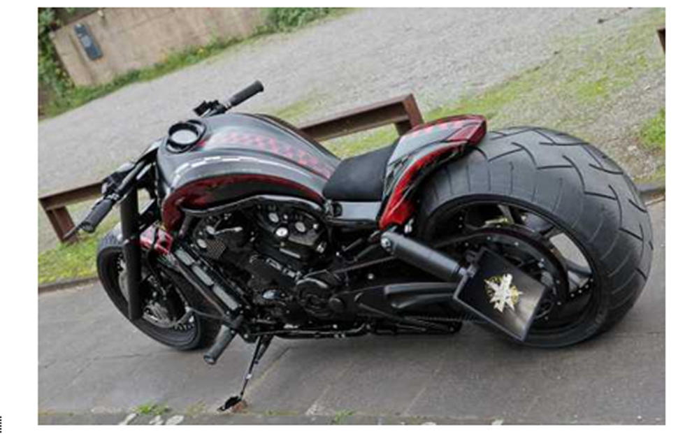 TB - Fußrastenanlage / BASE RUBBER - black / keine Vorverlegung / Harley VRSC  02-11  / TÜV