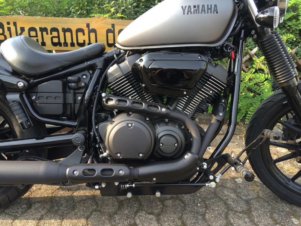 MB vorverl. Fußrasten / Sundance gefräst / schwarz matt / + 35 cm / YAMAHA XV 950 Bolt / R / ABE