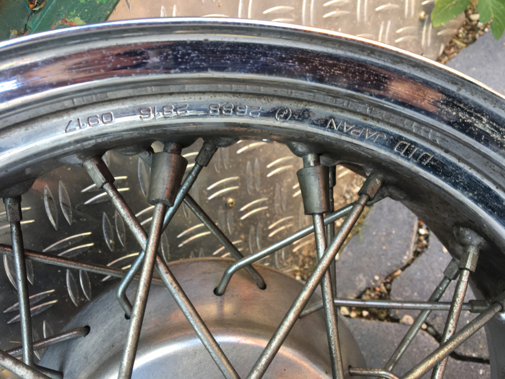 Hinterrad - Felge, gebr. / 4,5 x 15" - YAMAHA XVS 1100 / Chrom - Top-Zustand