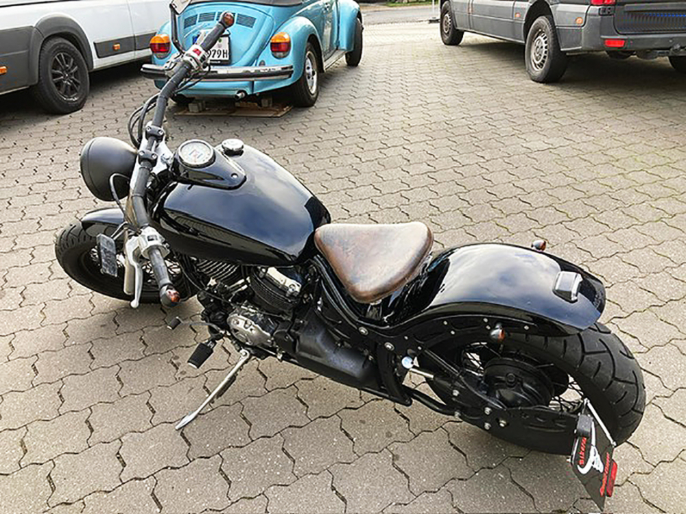 Yamaha XVS 650 Dragstar Classic - Black Bobber - Schwingsattel-Umbau / 20.000 km / Tüv neu