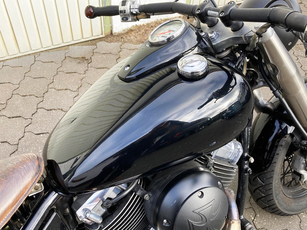 Yamaha XVS 650 Dragstar Classic - Black Bobber - Schwingsattel-Umbau / 20.000 km / Tüv neu