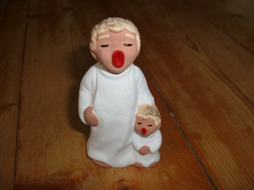 ROT CERAMIC Handarbeit Weihnachtsengel / Schutzengel mit Engelkind / 8 cm