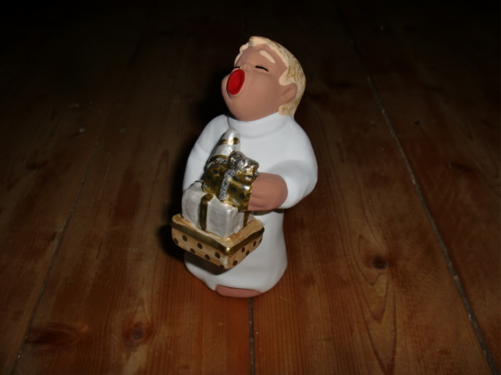 ROT CERAMIC Engel / Engel mit Geschenken / Handarbeit / ca. 11 cm