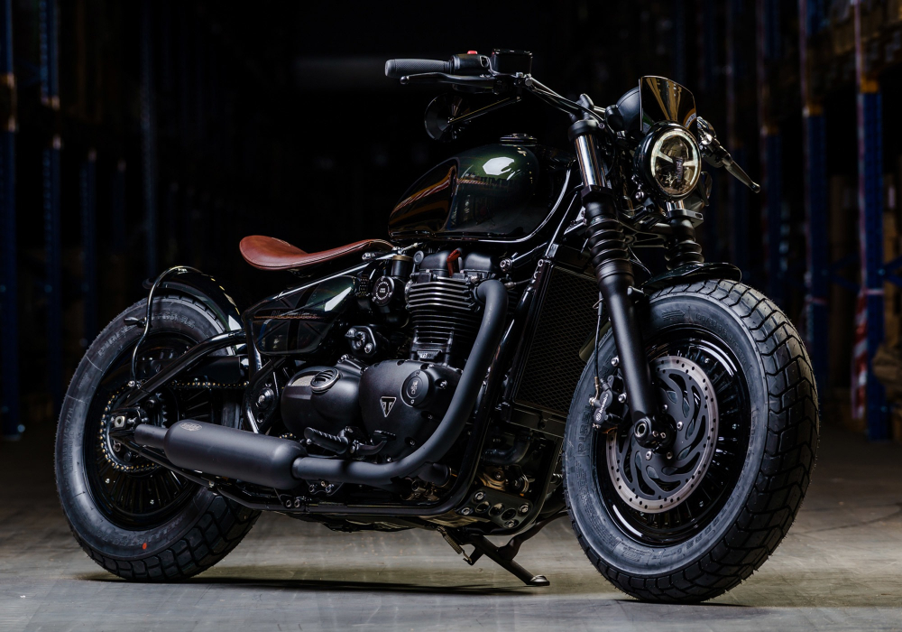 NEU: SHARK RETRO Classic / black / TRIUMPH Bonneville Bobber / ab 2017 / EG-BE