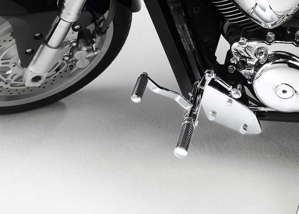 MB vorverl. Fußrasten / 12 cm / Ness Style gefräst / kurz / chrom / SUZUKI C 1500 T / M 1500 R Intruder / ABE