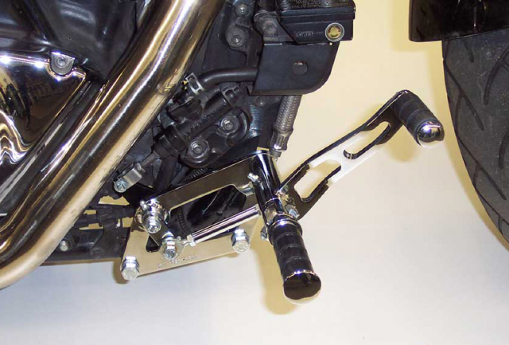 MB vorverl. Fußrasten / 10 cm / Sundance Look glatt / chrom / SUZUKI VL 1500 Intruder / ABE