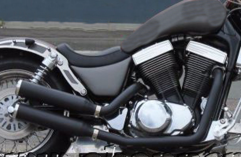 Black - Black Sale: MILLER  DANDY - Komplettanlage / schwarz - schwarz / Suzuki VS 1400 Intruder / EG-BE
