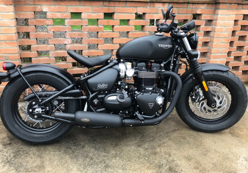 NEU: SHARK RETRO Classic / black / TRIUMPH Bonneville Bobber / ab 2017 / EG-BE