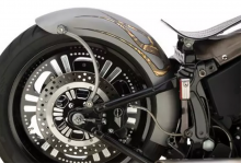 Lucky Fucker Heckfender 9.00" (200 mm Reifen) Stahl schwarz glänzend beschichtet / 200 mm / HD Softail 00 - 06