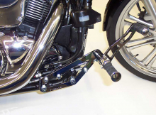 MB vorverl. Fußrasten / 17 cm / Ness Style glatt / chrom  / KAWASAKI VN 900 / Custom + Classic / ABE