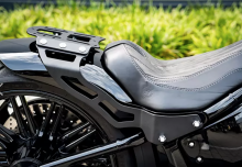 Custom Gepäckträger V2 / Harley-Davidson Fat Boy, Breakout & FXDR ab 18 mit Steel Fender 260/21"  / black
