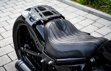 Custom Gepäckträger V2 / Harley-Davidson Fat Boy, Breakout & FXDR ab 18 mit Steel Fender 260/18"  / black