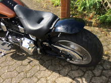 BR - Heckfender Stiletto Smoth mit E-Box / Stahlblech 215mm / mittig / Softail 08 up / Tüv