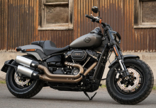 Sale: PENZL - V2-Speed Auspuffset elek. verstellb. / fein gebürstet / Harley Softail Fat Bob / ab 2018 /ABE